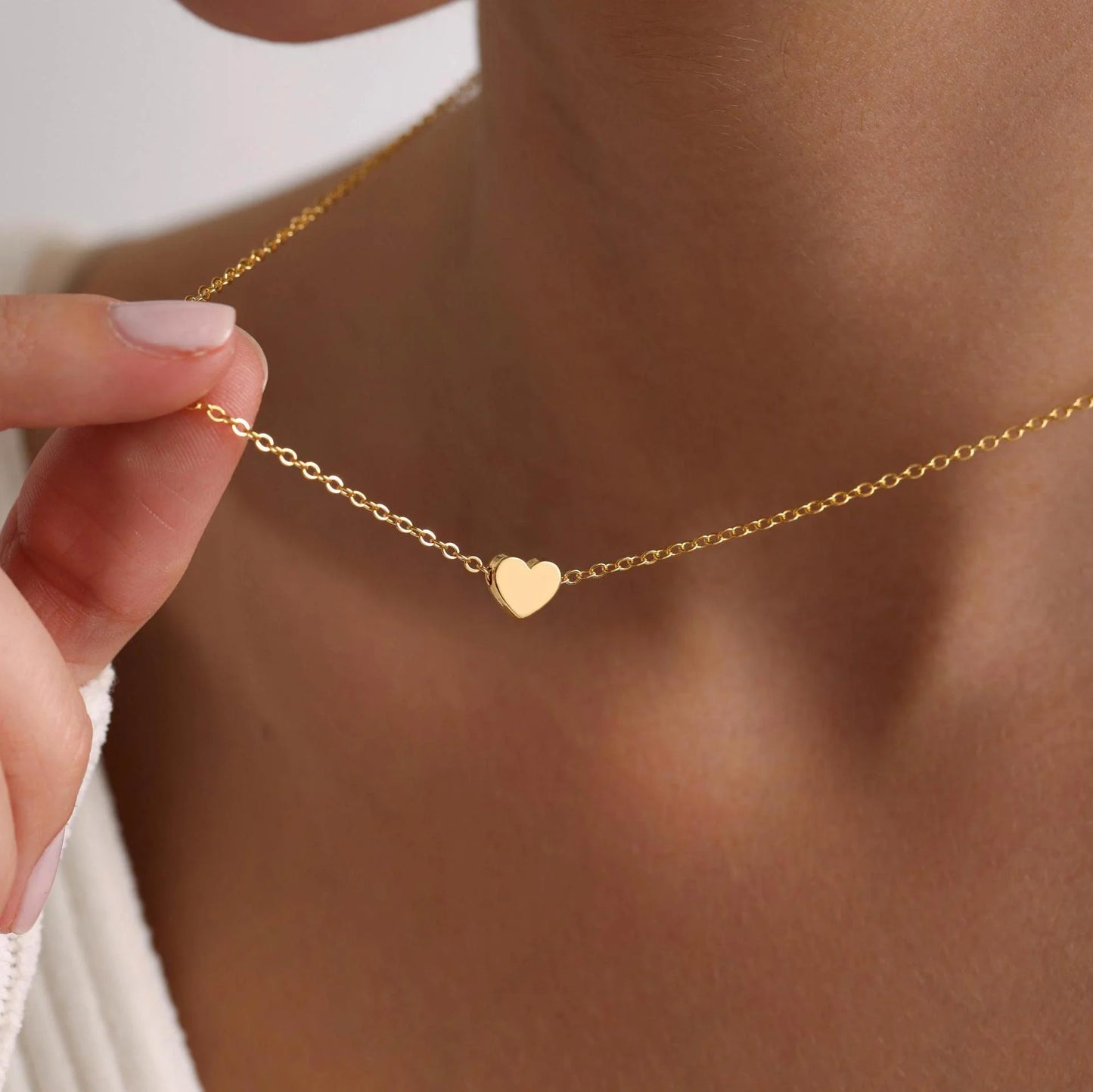 LUXUKISSKIDS Fashion Simple Heart Pendant Necklace for You Small Love Shape Stainless Steel Black Hearts Clavicle Choker Jewelry